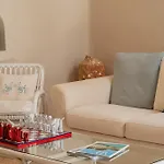 Angelica With Private Access To 빌라 풀라