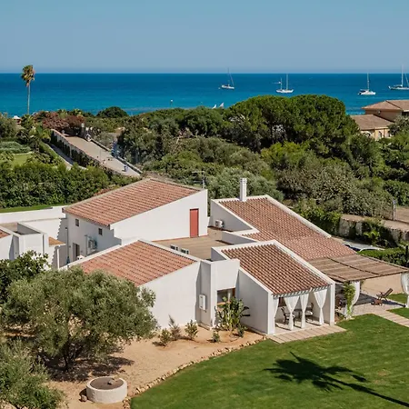 Angelica With Private Access To Vila *
