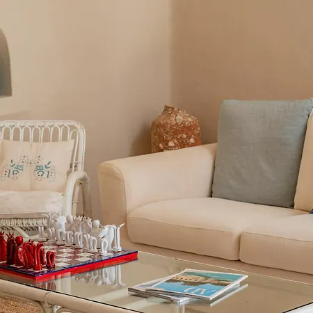 Angelica With Private Access To Villa Pula