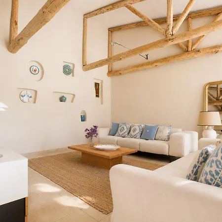 Angelica - Exclusive Sea Access Villa Pula