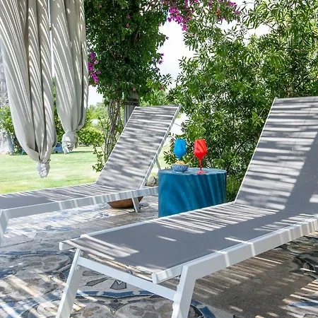 Angelica - Exclusive Sea Access Villa Pula
